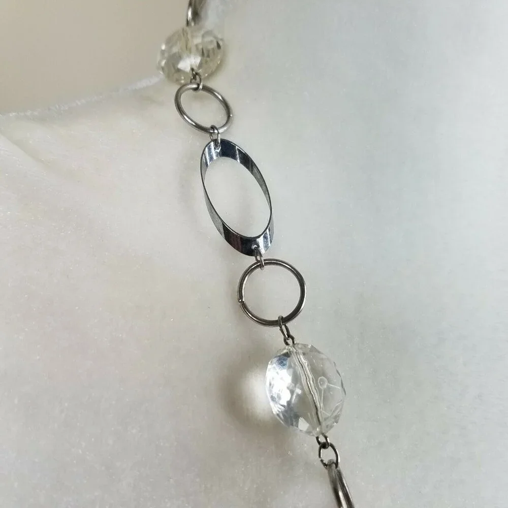 Unbranded this elegant